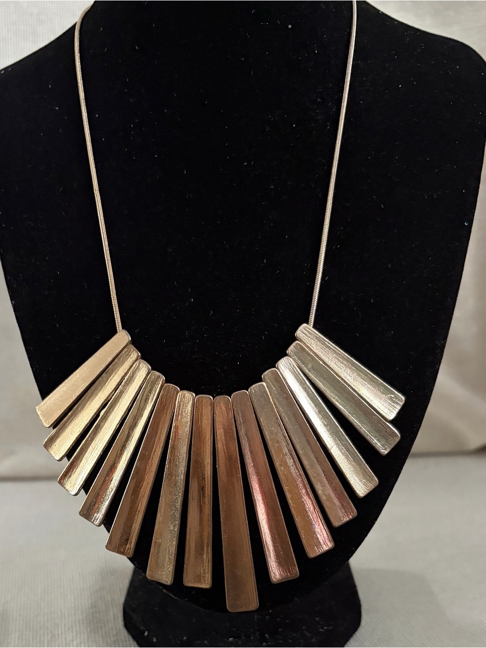 Elegant Multi-Tone Bar Pendant Necklace - Gold & Silver Tones
